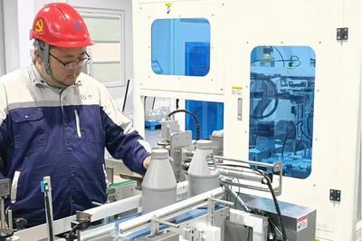 徐矿集团 向先进看齐，向榜样学习，以新材料技术研发驱动转型发展